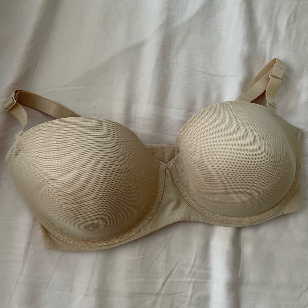 36 DD Tan Adjustable Strap / Strapless Bra
